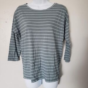 Patagonia Women's Small Teal Blue Striped Quarter Sleeve T-shirt Top Basic